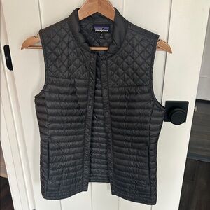 Patagonia Women's Charcoal Quilted Vest